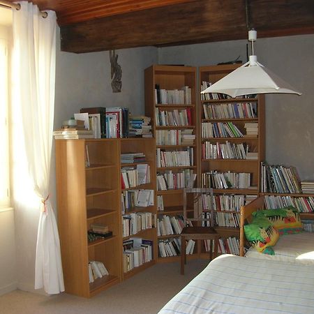 B&B "Les Remparts" Vouvant Δωμάτιο φωτογραφία