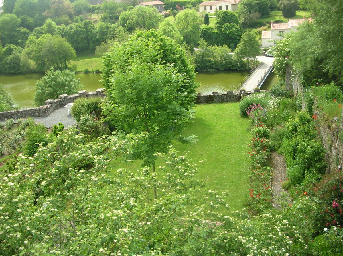 B&B "Les Remparts" Vouvant Εξωτερικό φωτογραφία